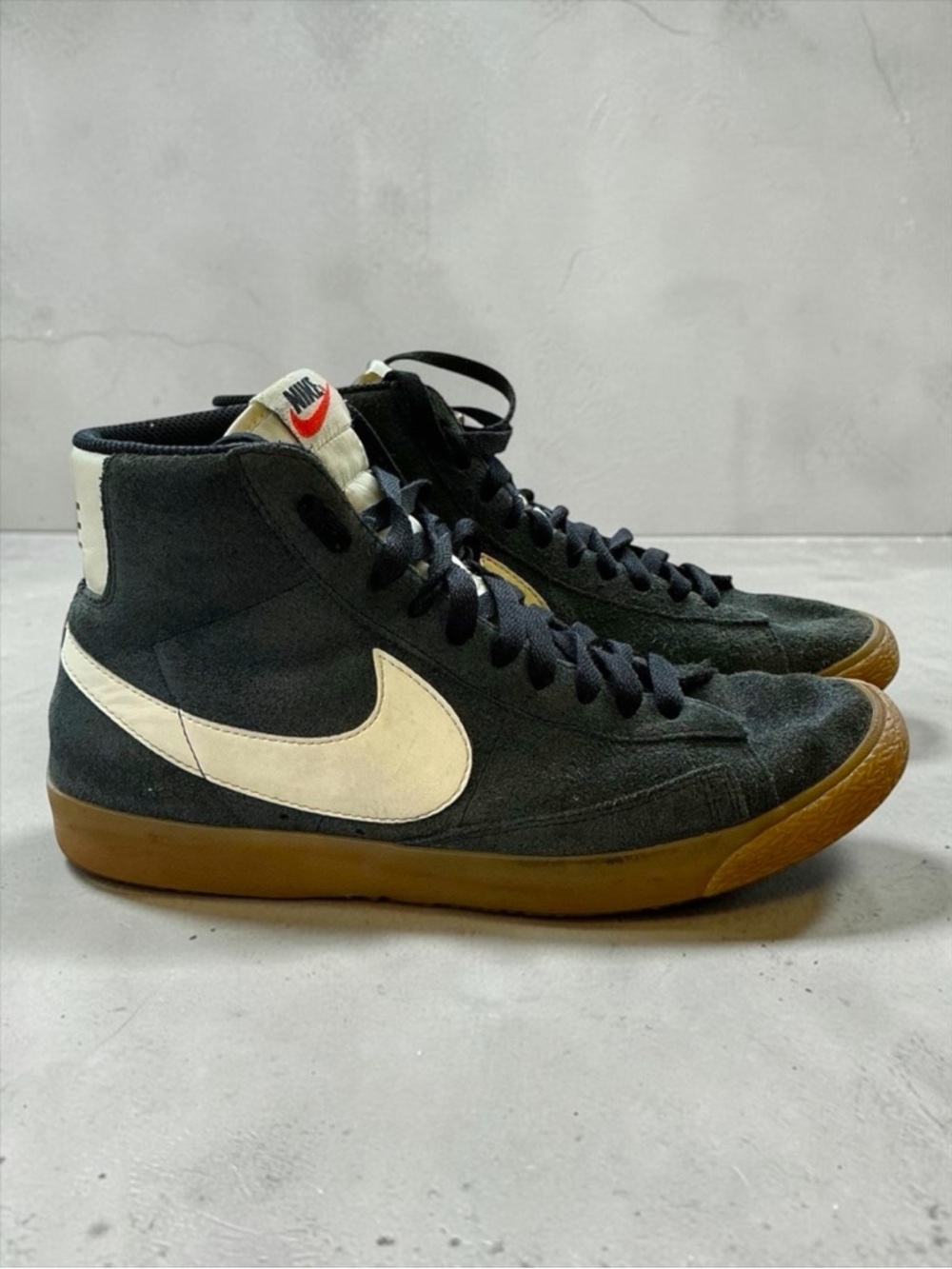 Nike Blazer Mid Suede Black White Gum Sneakers 518171-017 Women’s 8 Men’s 6.5